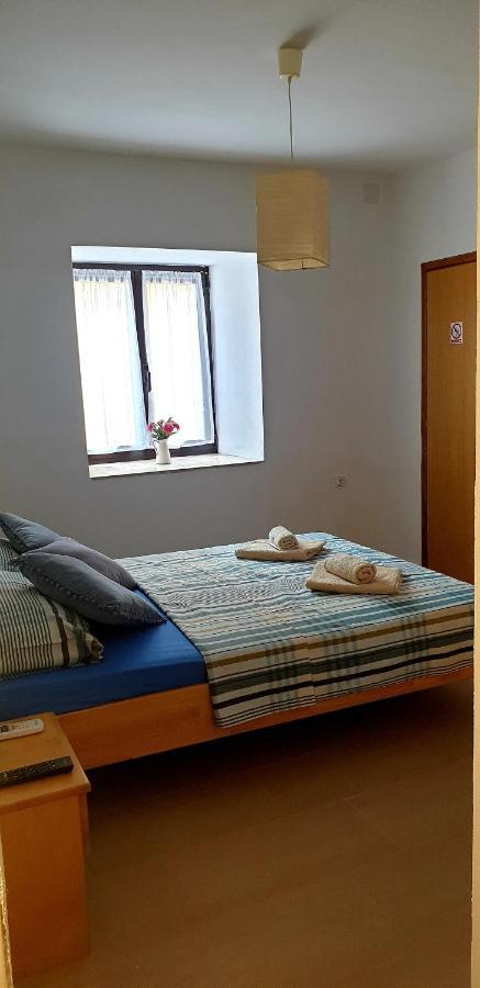 Apartments And Room Vela Senj  Exterior foto